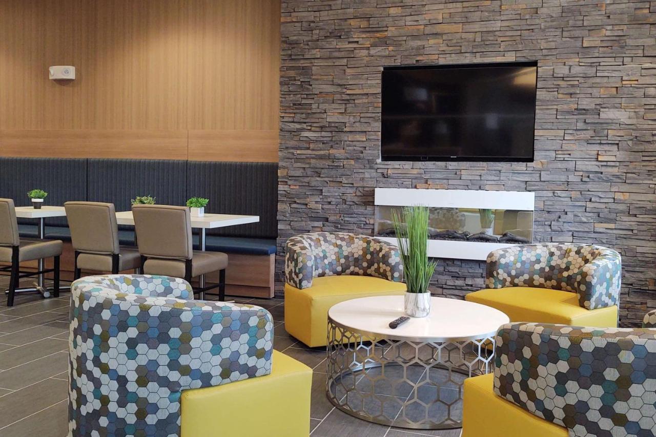 Microtel Inn & Suites By Wyndham Liberty Ne Kansas City Area מראה חיצוני תמונה