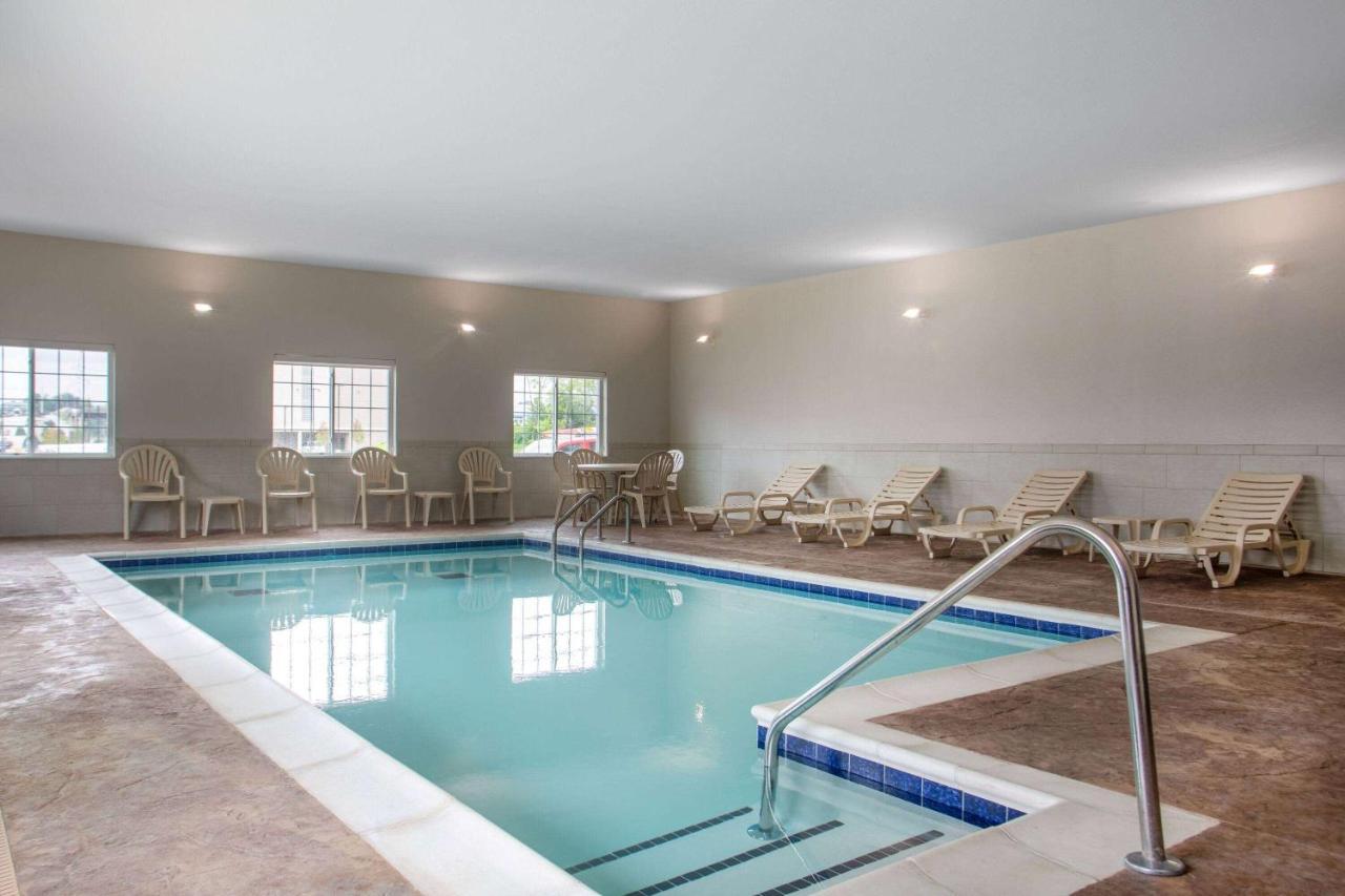 Microtel Inn & Suites By Wyndham Liberty Ne Kansas City Area מראה חיצוני תמונה