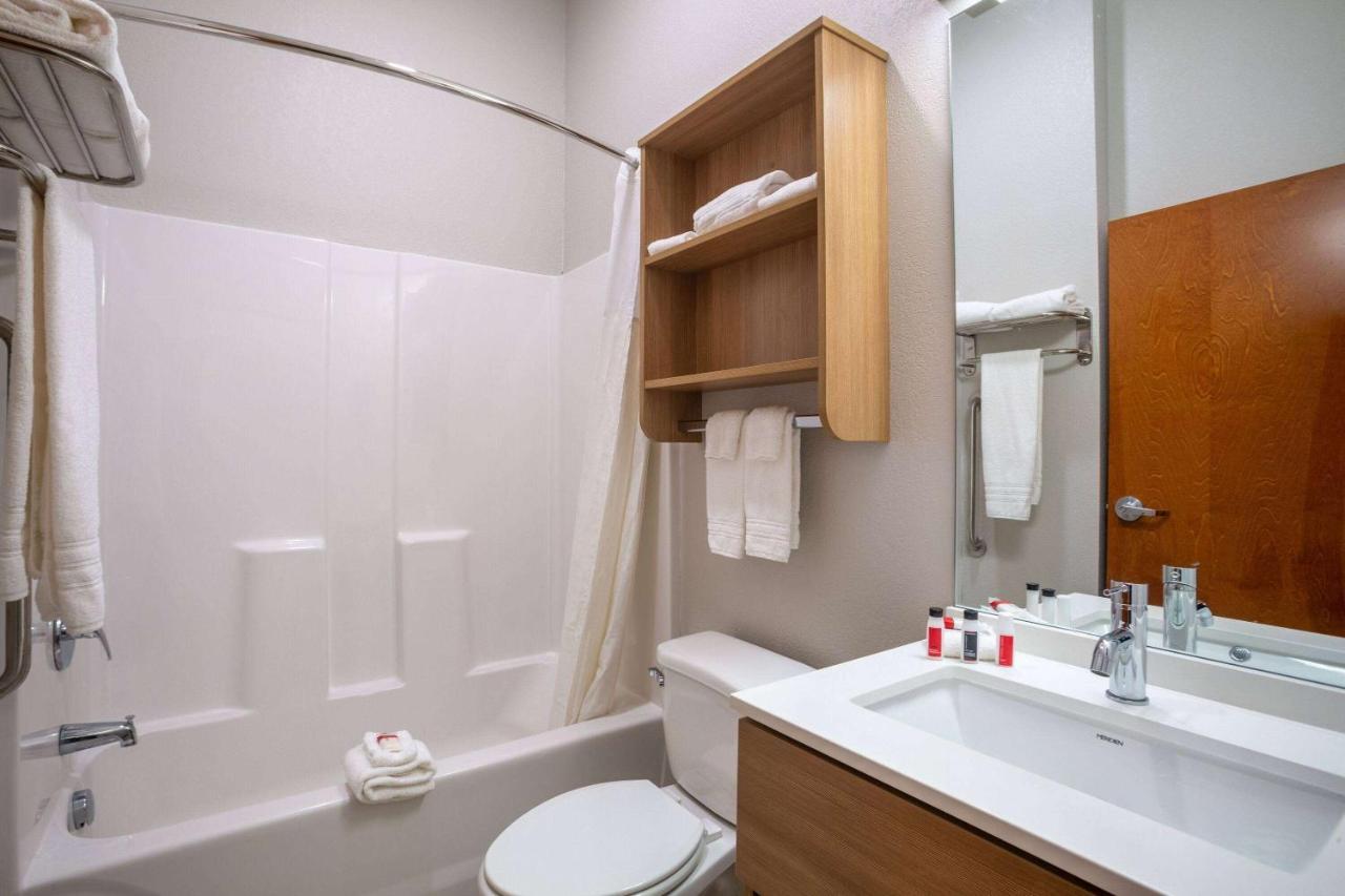 Microtel Inn & Suites By Wyndham Liberty Ne Kansas City Area מראה חיצוני תמונה