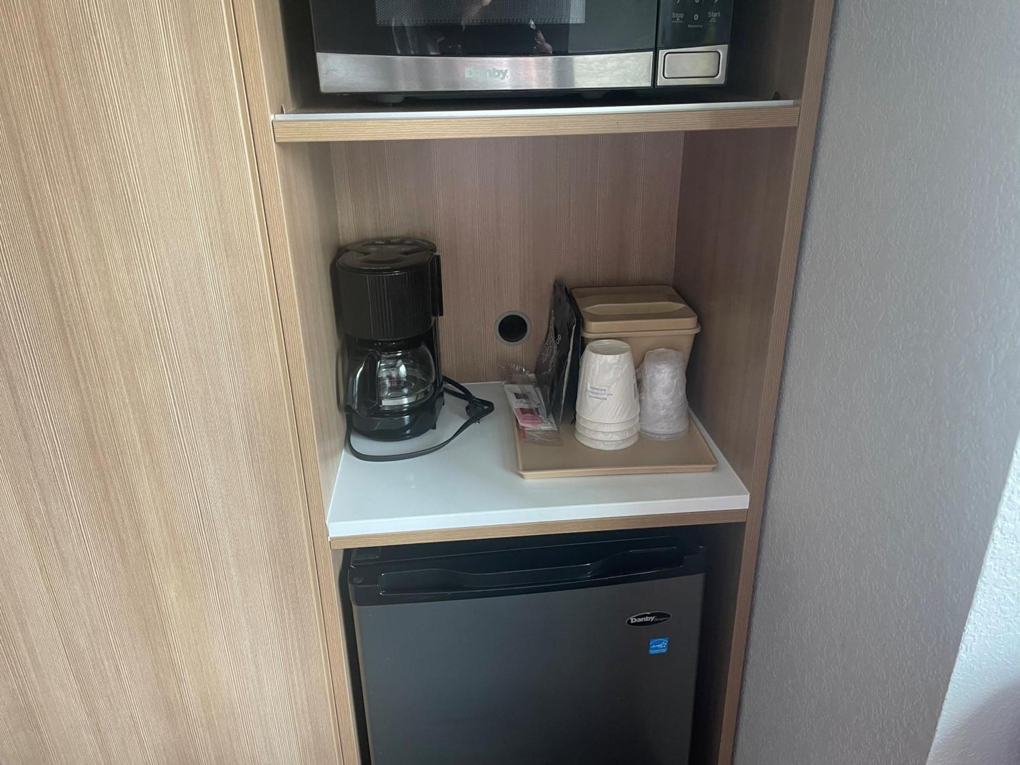 Microtel Inn & Suites By Wyndham Liberty Ne Kansas City Area מראה חיצוני תמונה